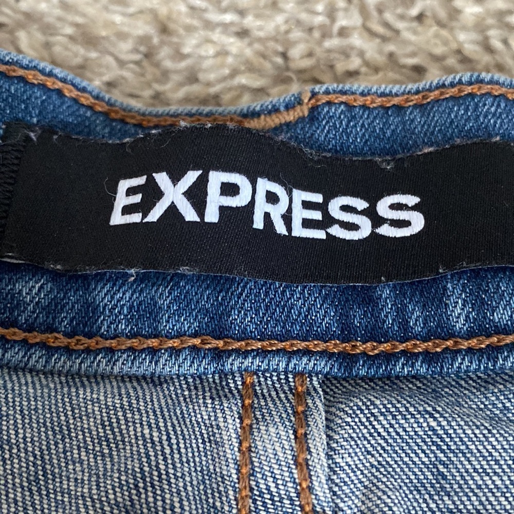 Express Jean Shorts - Picture 3 of 4